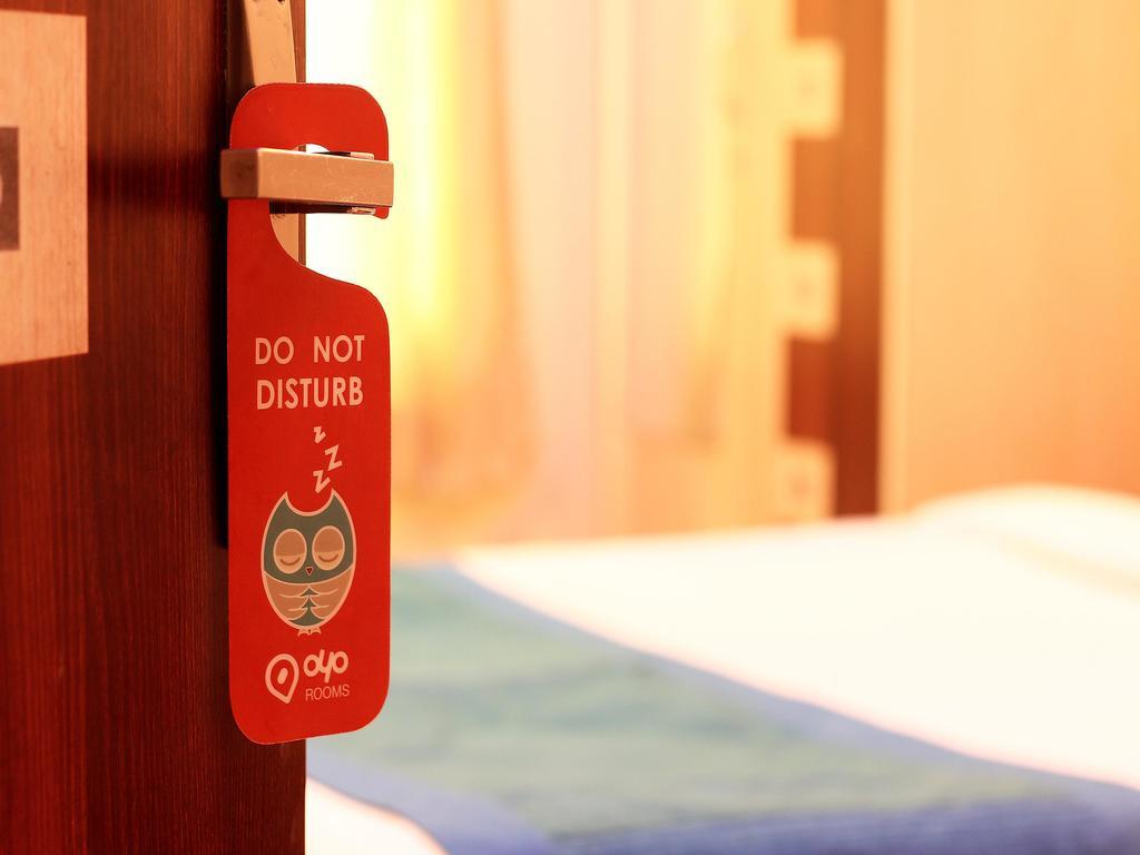 Oyo 1348 Hotel Zaika Inn Haora Bagian luar foto