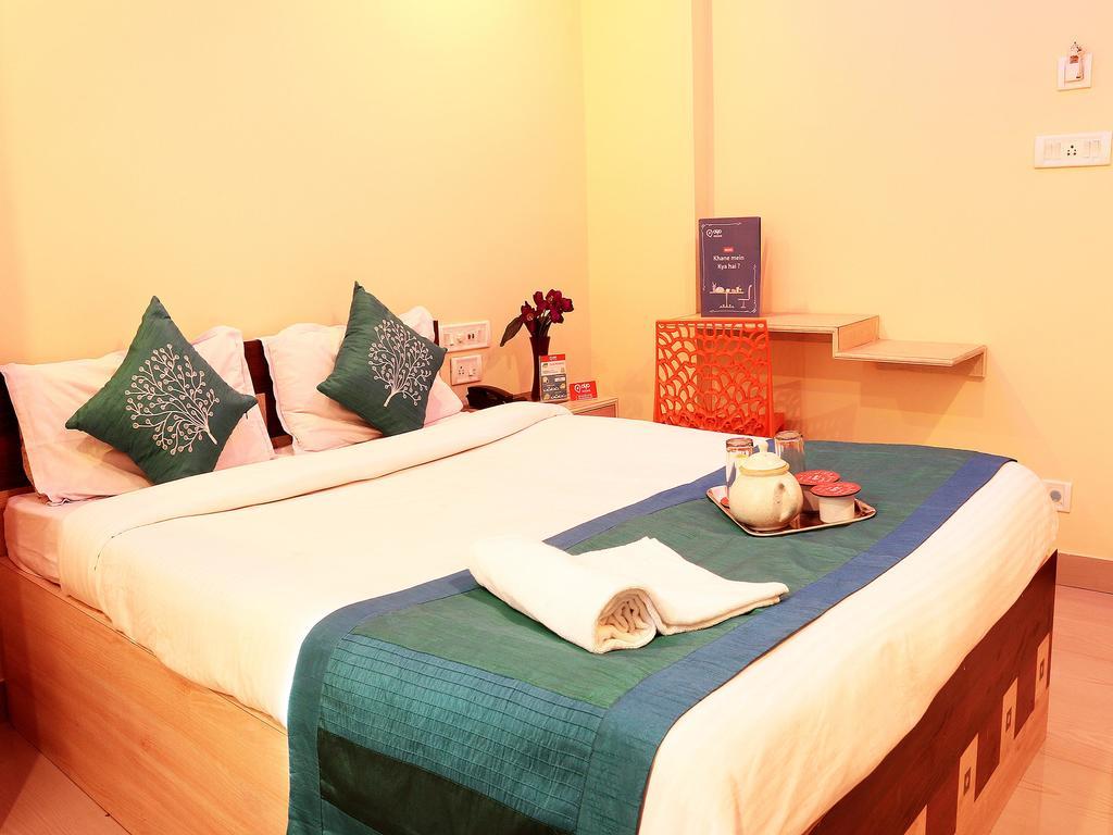 Oyo 1348 Hotel Zaika Inn Haora Bagian luar foto