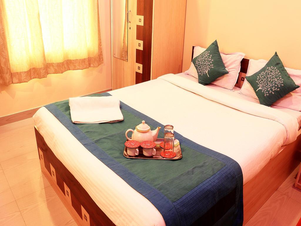 Oyo 1348 Hotel Zaika Inn Haora Bagian luar foto