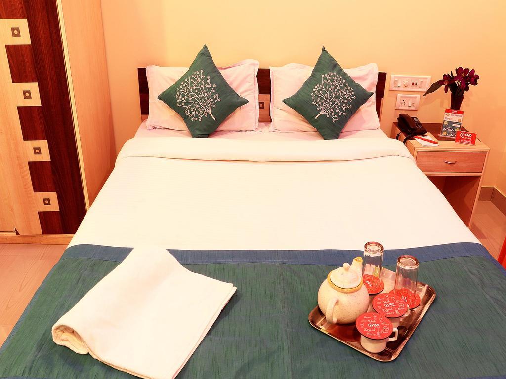 Oyo 1348 Hotel Zaika Inn Haora Bagian luar foto